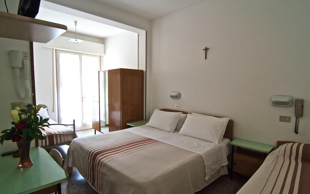 Hotel Villa Tua 리치오네 객실 사진
